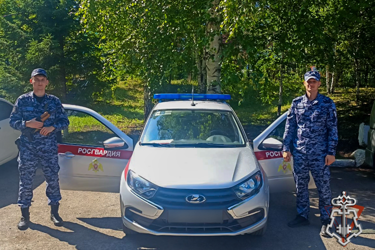 Кузбасские росгвардейцы вернули матери пропавшего девятилетнего сына