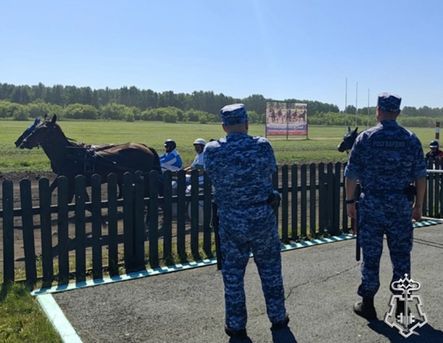 Росгвардия обеспечила общественный порядок спортивных мероприятий в Кузбассе