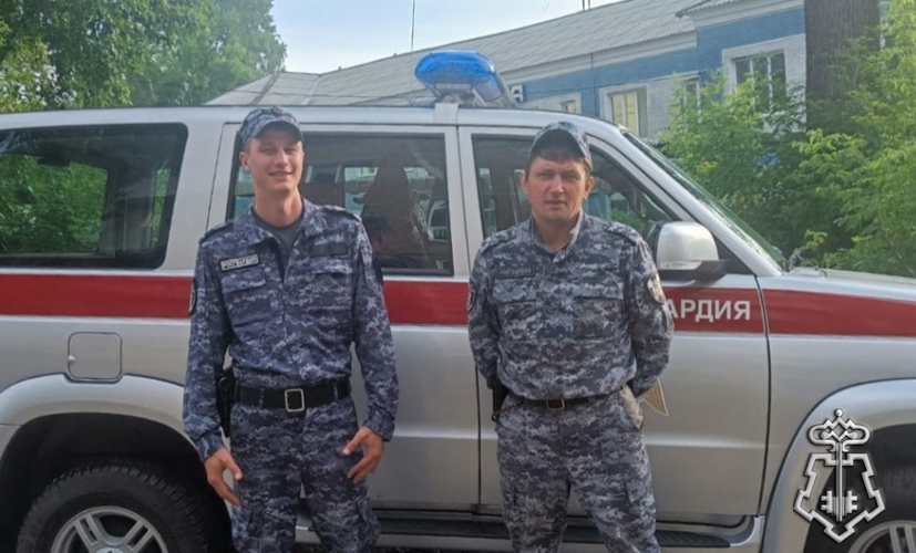 Росгвардейцы помогли найти и эвакуировать заблудившихся в лесу сельчан