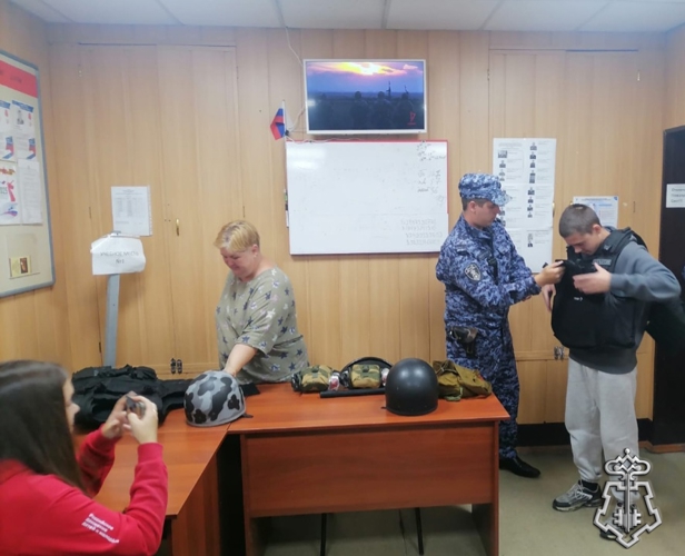 В Таштаголе школьникам рассказали о службе в Росгвардии и наследии генерала Яковлева