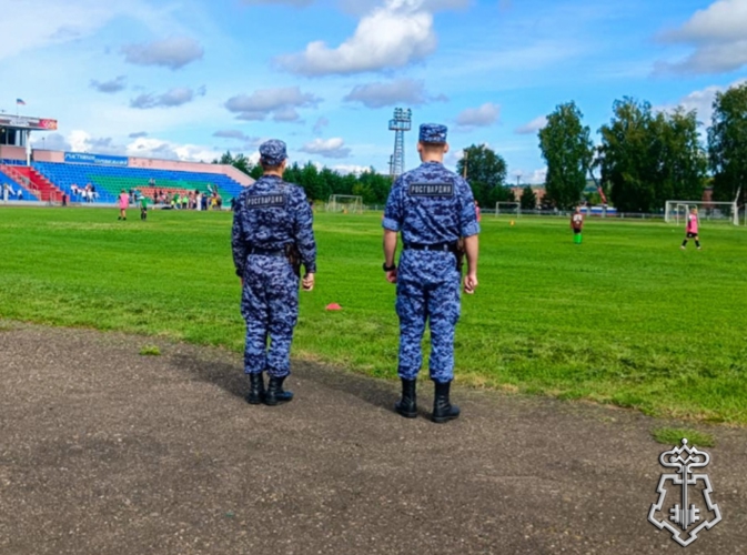 Росгвардия обеспечила порядок на праздничных мероприятиях в Кузбассе