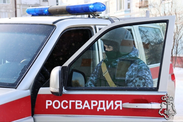 Росгвардейцы пресекли противоправные действия в отношении вахтера