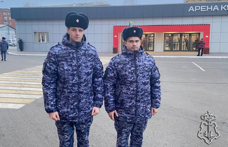 Росгвардейцы обеспечили безопасность болельщиков на матче ВХЛ в Кузбассе