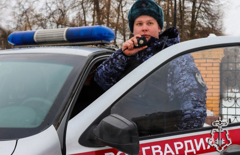 Росгвардейцы задержали нарушителя правопорядка в общественном транспорте