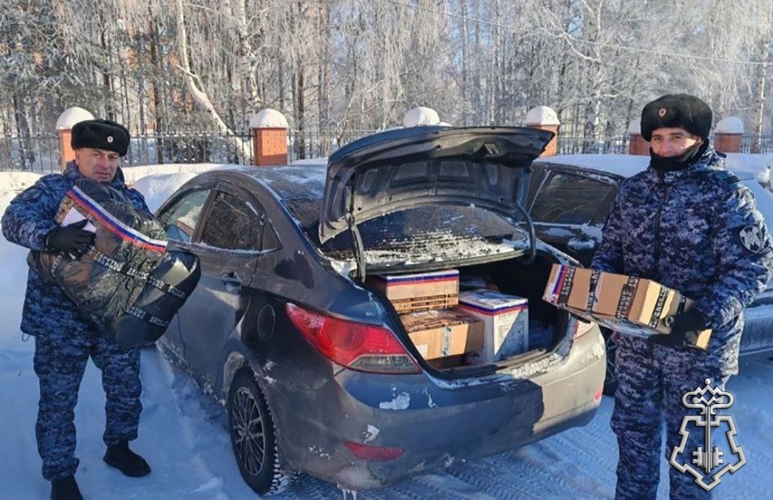Юргинские росгвардейцы помогли волонтерам в отправке гуманитарной помощи бойцам СВО
