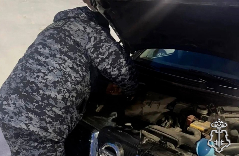 Росгвардейцы помогли автолюбительнице устранить неполадки с автомобилем