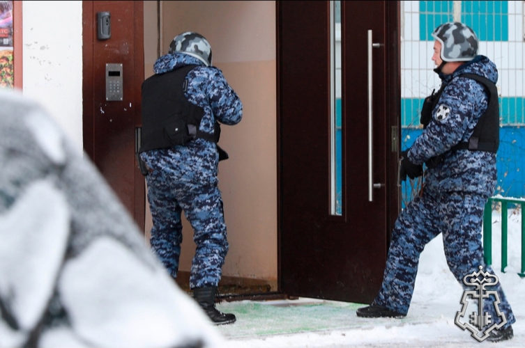 Росгвардейцы задержали предполагаемого виновника в ножевом нападении на своего приятеля