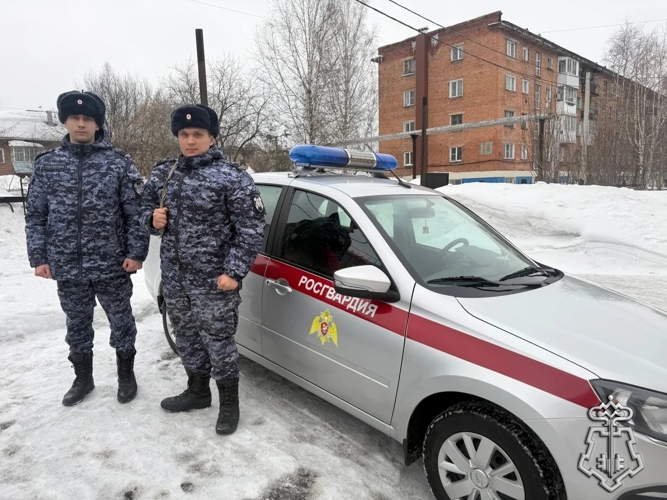 Росгвардейцы в Березовском разыскали подростка, ушедшего из дома