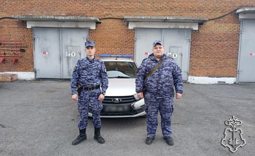 Росгвардейцы задержали прокопчанина повредившего стекла такси