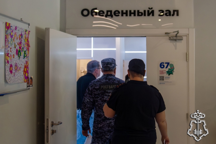 Росгвардейцы продолжают проверять безопасность детских оздоровительных лагерей Кузбасса
