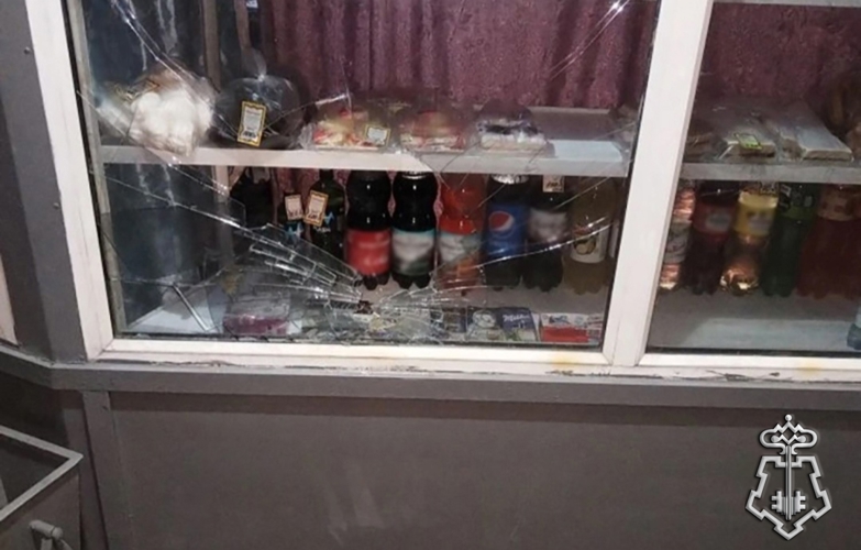 Росгвардейцы задержали участников конфликта, в ходе которого был повреждён торговый павильон