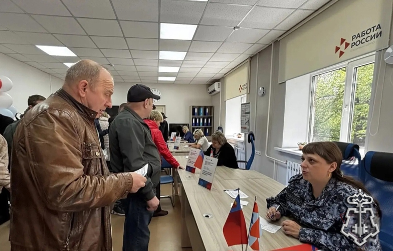 Росгвардейцы продолжают помогать кузбассовцам при трудоустройстве