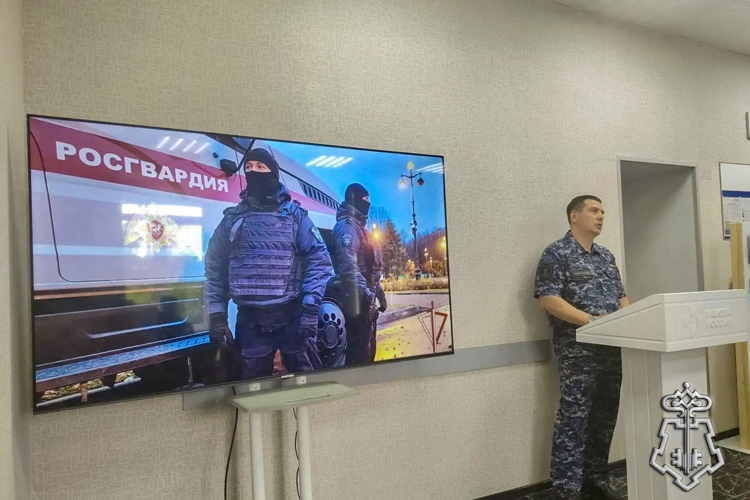 Росгвардия представила перспективные вакансии на Всероссийской ярмарке трудоустройства в Кузбассе