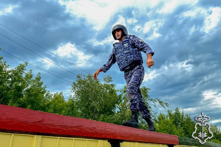 Кузбасские росгвардейцы вошли в число лучших экипажей вневедомственной охраны Сибири