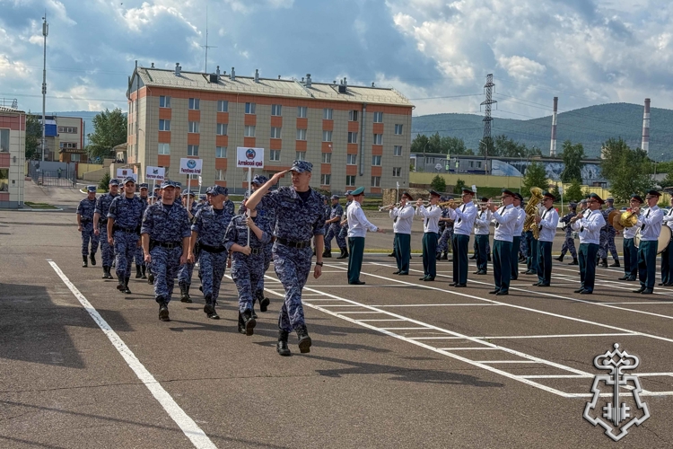 Кузбасские росгвардейцы вошли в число лучших экипажей вневедомственной охраны Сибири
