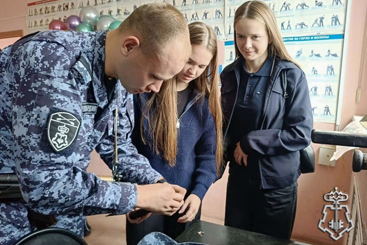 Будущие правоохранители открыли для себя службу в Росгвардии